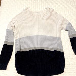 Hollister long sleeve sweater gradient